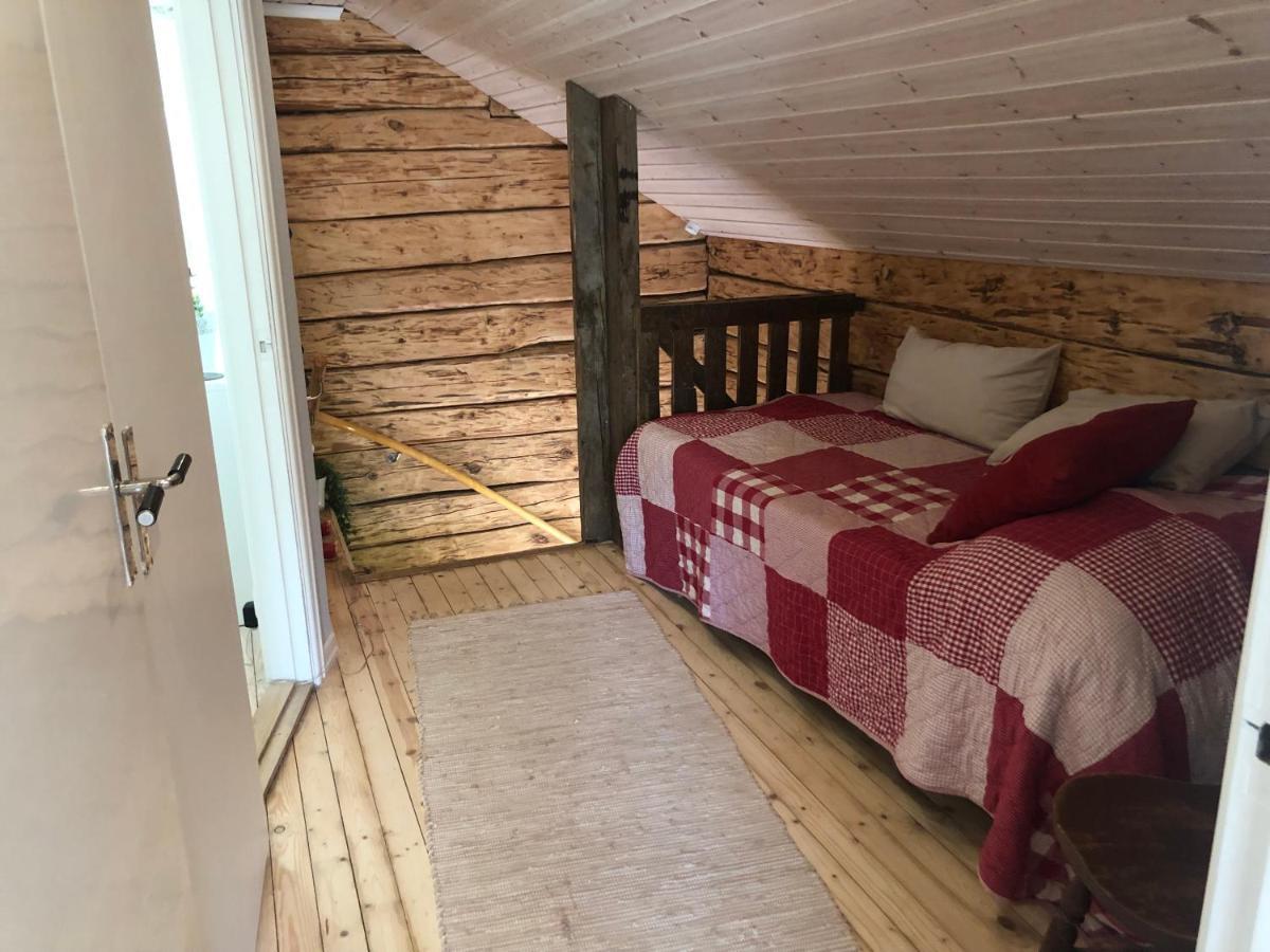 Mysig Lantlig Stuga, Nycklaroer Korsberga Buitenkant foto