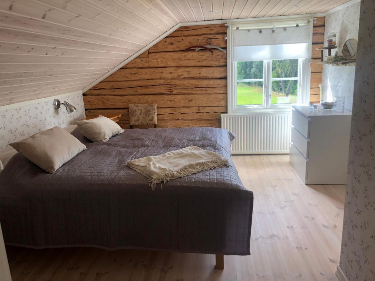 Mysig Lantlig Stuga, Nycklaroer Korsberga Buitenkant foto